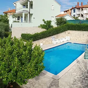 https://villa-noela.pula-hotels.org